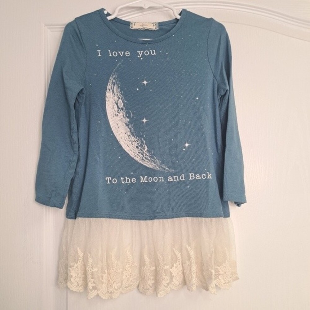 Soprano Graphic Moon Lace Tunic Top